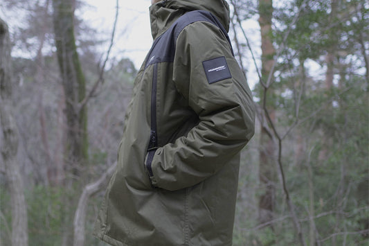 レインウェアの構造を解説 | 防水性と耐久性のヒミツ